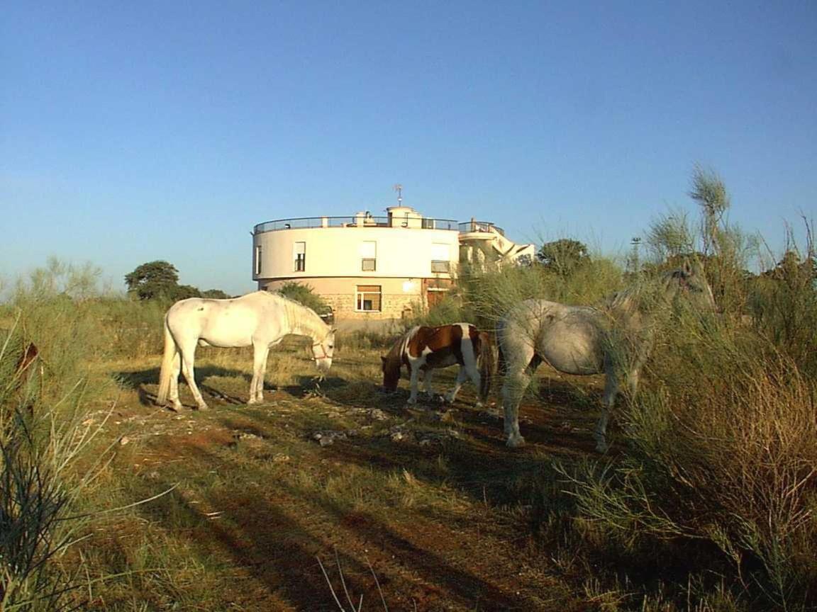 Hotel Paraje La Lambra Rus Bagian luar foto