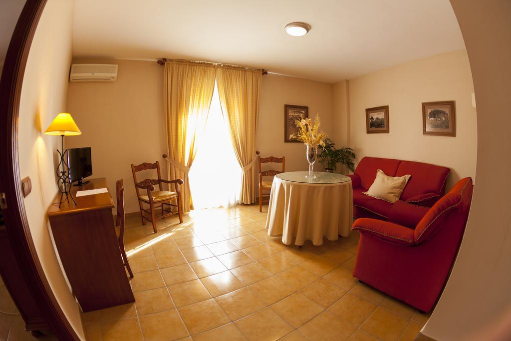 Hotel Paraje La Lambra Rus Bagian luar foto